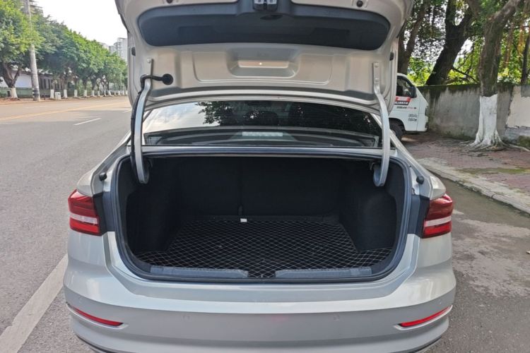 Volkswagen Lavida 2021 صورة سيارة #19