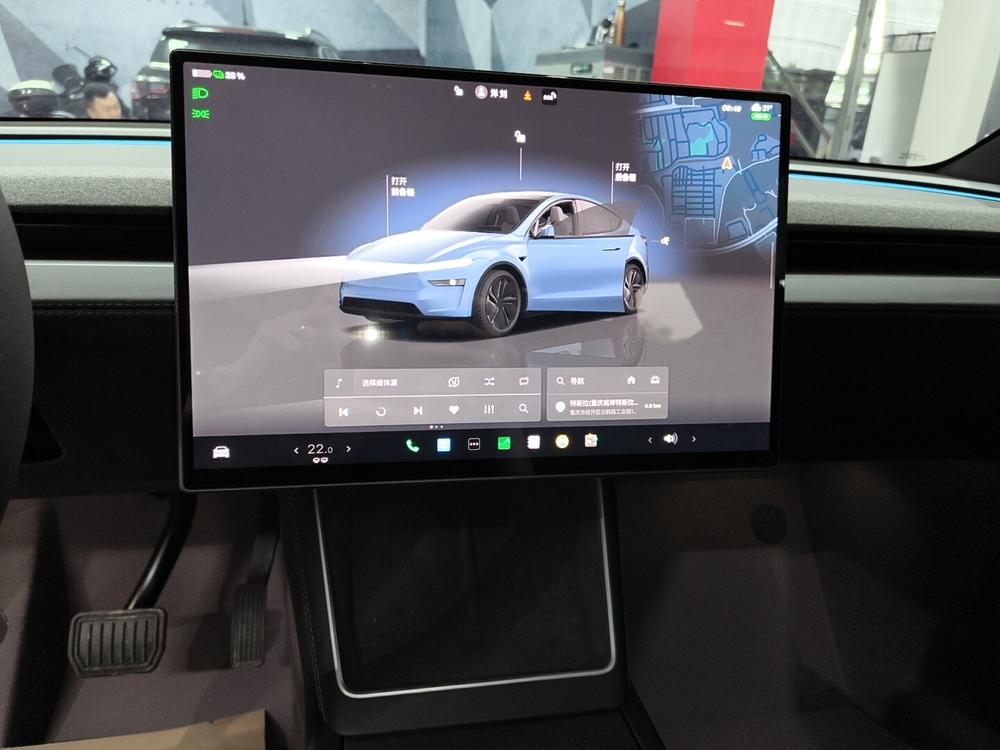 Tesla Model Y 2026 #9 Tesla Model Y 2026 صورة سيارة #9