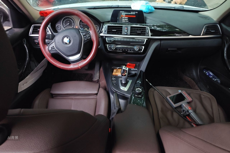 BMW 3 Series 2018 car image #11