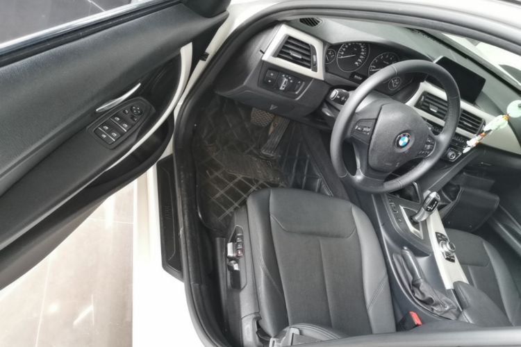 BMW 3 Series 2016 #16 BMW 3 Series 2016 car image #16
