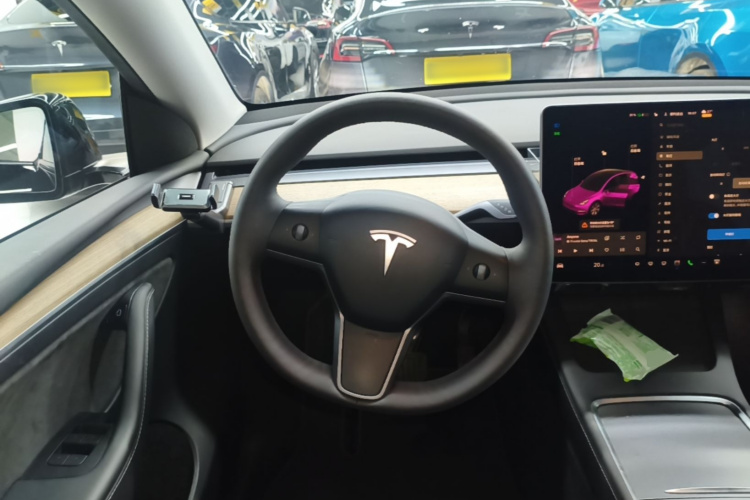 Tesla Model Y 2021 #15 Tesla Model Y 2021 immagine di auto #15