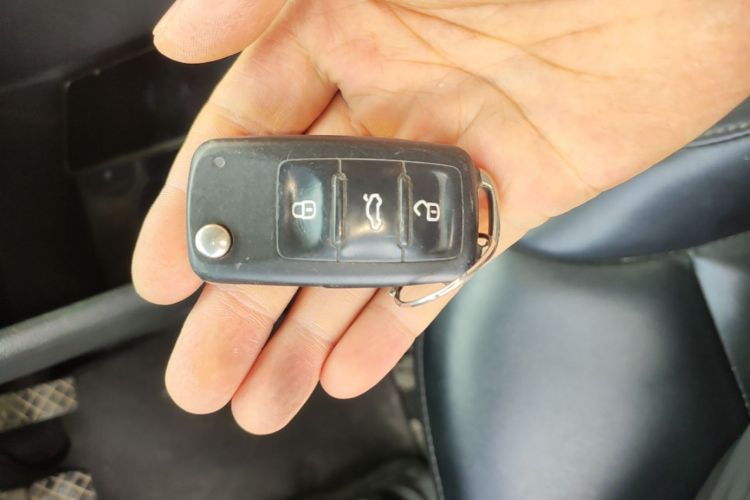 Volkswagen Polo 2019 car image #9