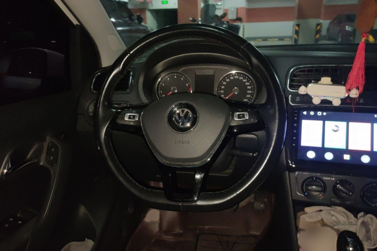 Volkswagen Polo 2018 #13 Volkswagen Polo 2018 car image #13