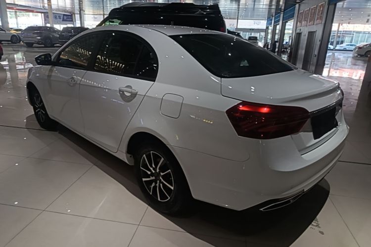GEELY Emgrand 2019 #5 GEELY Emgrand 2019 car image #5