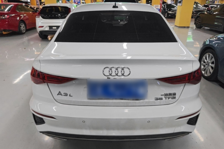 Audi A3 2023 immagine di auto #6