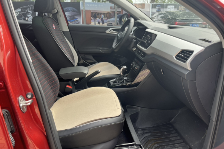 Volkswagen Tacqua 2021 #14 Volkswagen Tacqua 2021 صورة سيارة #14