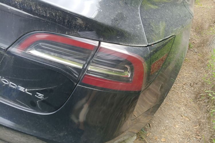 Tesla Model 3 2022 car image #8