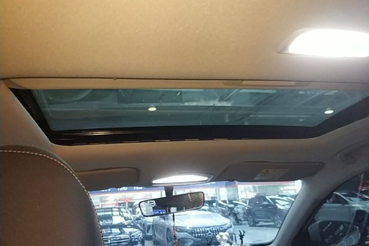 GEELY Emgrand 2025 car image #18