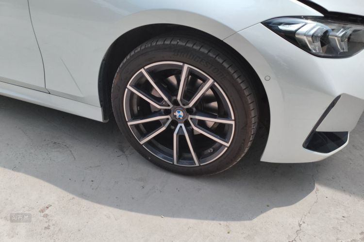 BMW 3 Series 2026 #9 BMW 3 Series 2026 car image #9