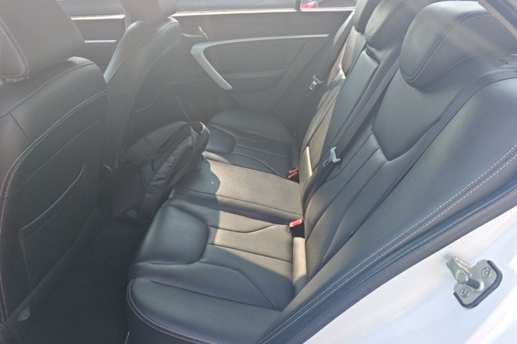 GEELY Emgrand 2018 #17 GEELY Emgrand 2018 car image #17