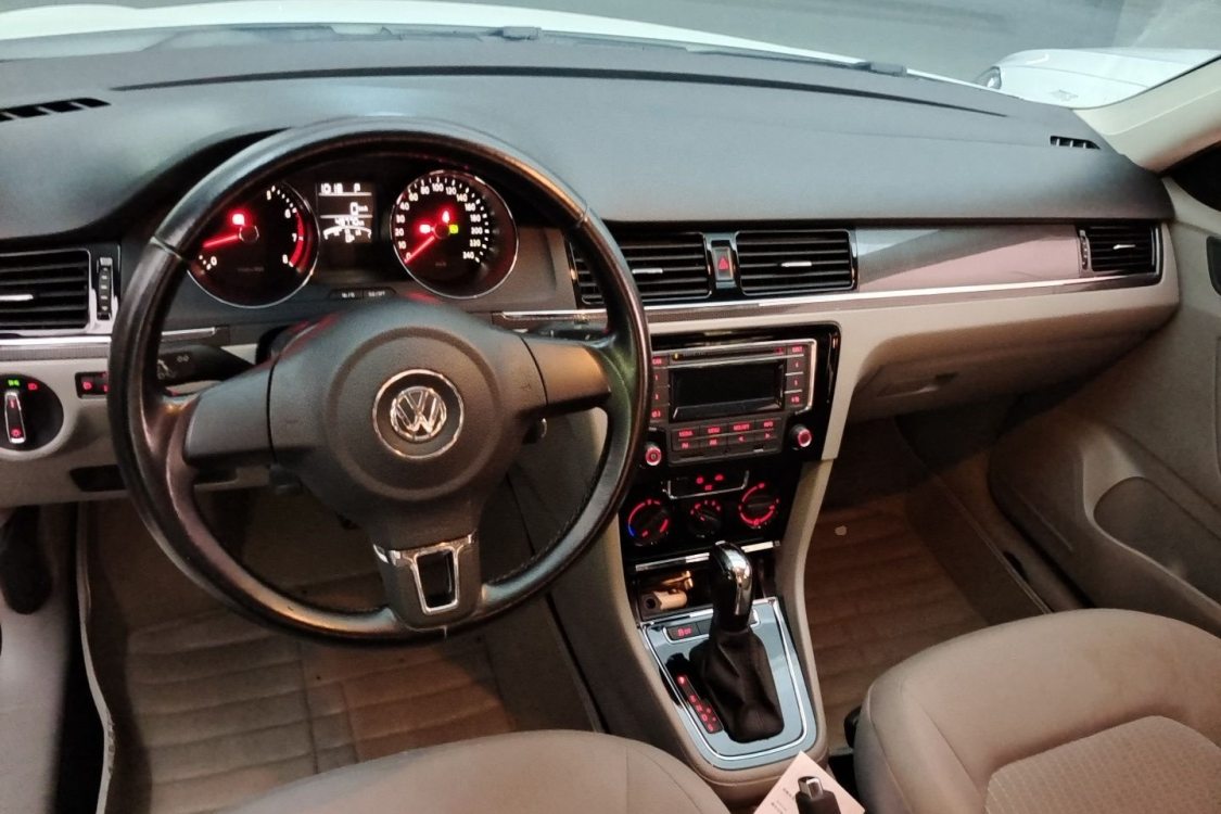 Volkswagen Bora 2015 imagen de coche #21