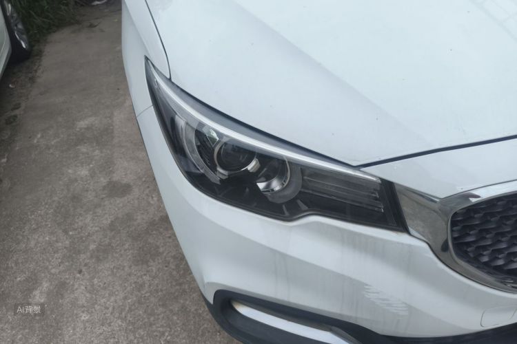 MG ZS 2017 #8 MG ZS 2017 car image #8