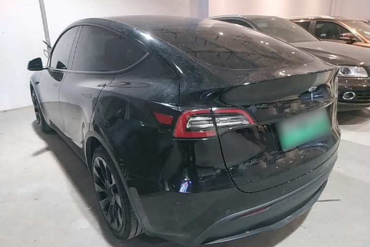 Tesla Model Y 2021 immagine di auto #5