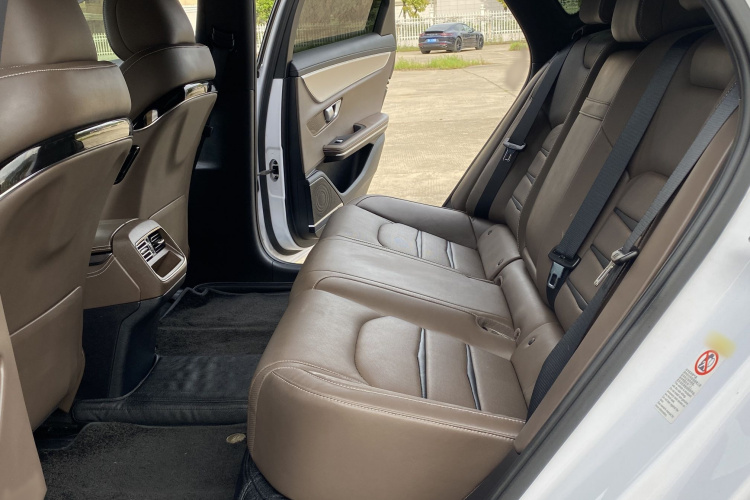 BYD Han 2021 car image #10