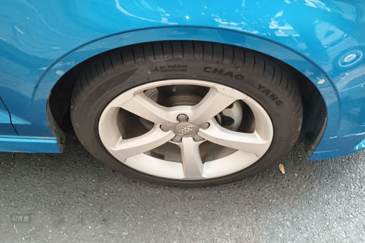 Audi A3 2018 car image #9