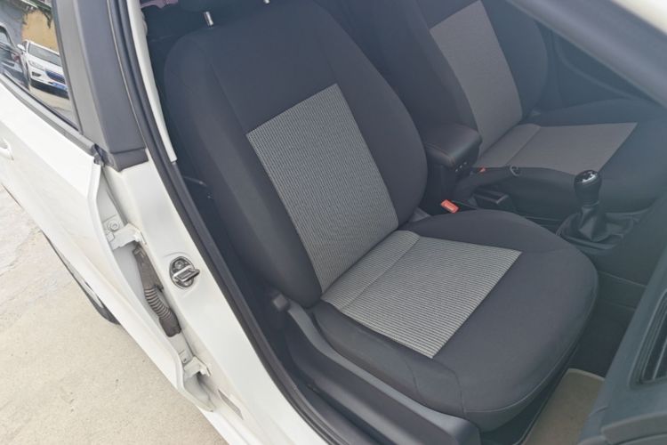 Volkswagen Polo 2017 #24 Volkswagen Polo 2017 car image #24