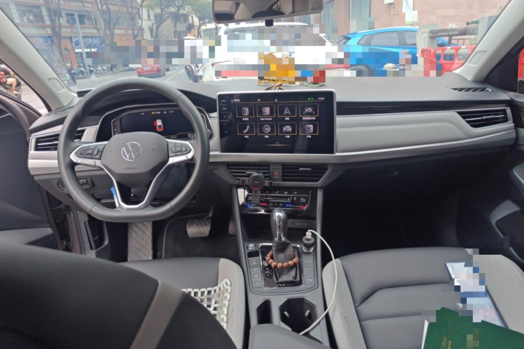 Volkswagen Bora 2023 image de voiture #7