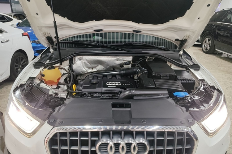 Audi Q3 2015 #20 Audi Q3 2015 car image #20
