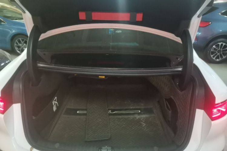 BYD Han 2022 car image #19