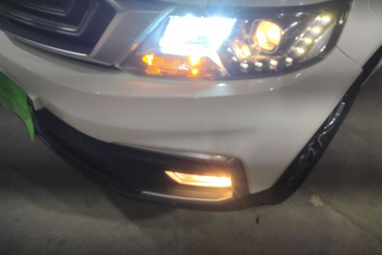 GEELY Vision X6 2019 imagen de coche #25