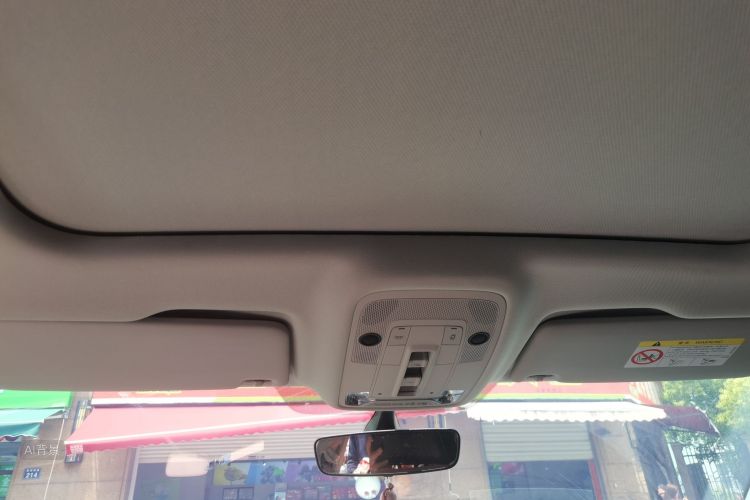Audi Q3 2021 car image #20