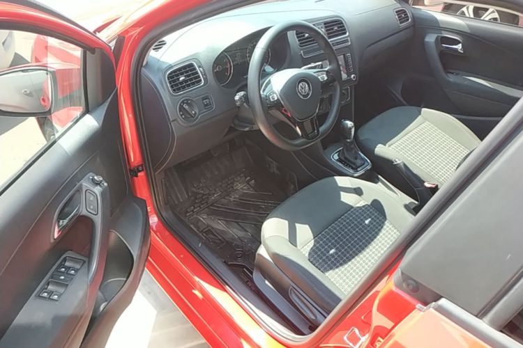 Volkswagen Polo 2017 #12 Volkswagen Polo 2017 car image #12