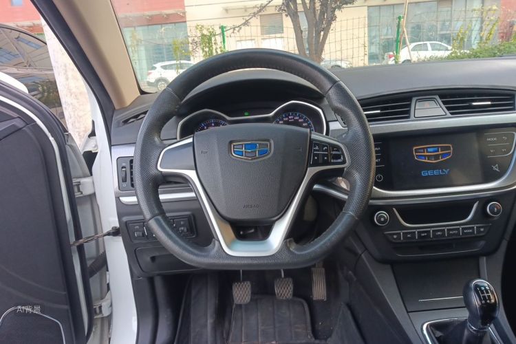 GEELY Emgrand 2018 #12 GEELY Emgrand 2018 car image #12