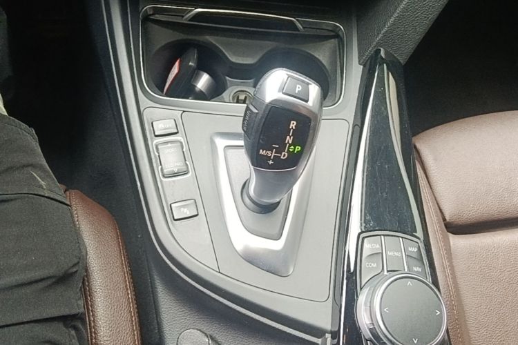 BMW 3 Series 2019 #14 BMW 3 Series 2019 car image #14