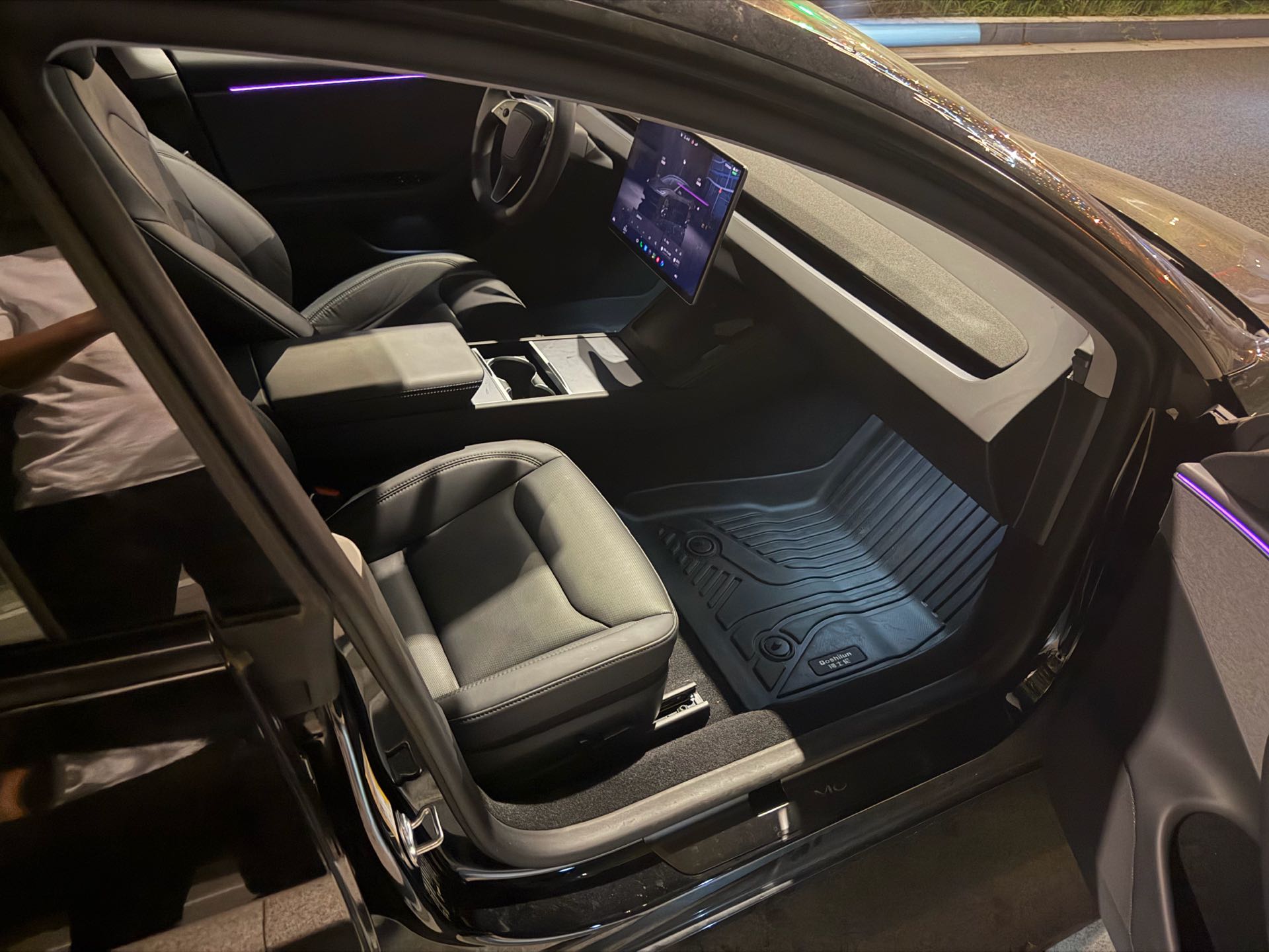 特斯拉 Model 3 2025 汽车图片 #7