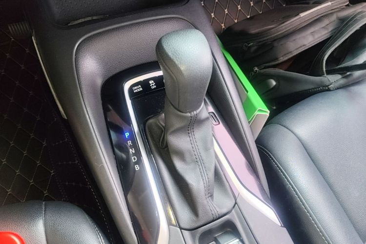 Toyota Corolla 2021 immagine di auto #30