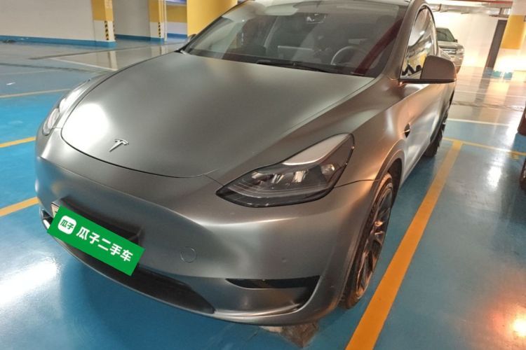 Tesla Model Y 2022 car image #2