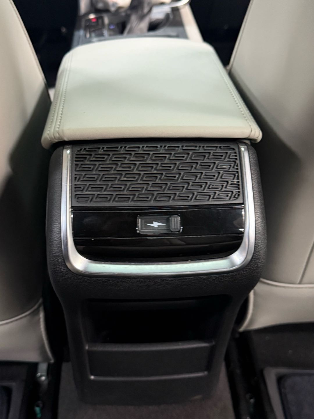GEELY Binray 2018 #11 GEELY Binray 2018 imagen de coche #11