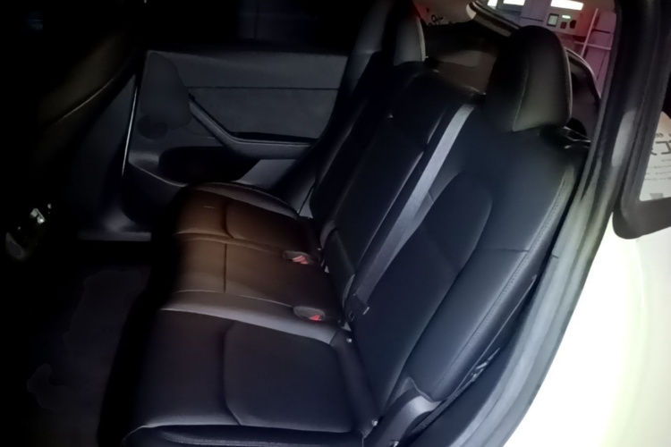 Tesla Model Y 2023 #17 Tesla Model Y 2023 immagine di auto #17
