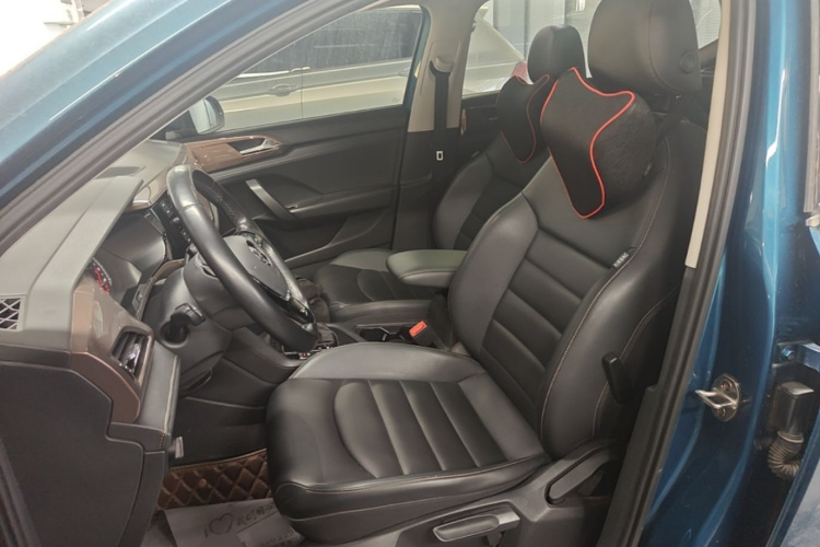 Volkswagen Tharu 2019 car image #15