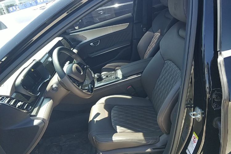 BYD Han 2023 car image #15