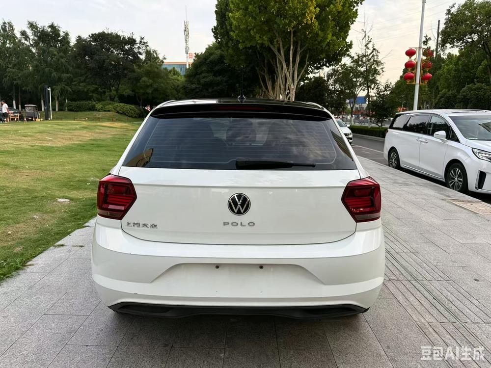 Volkswagen Polo 2023 صورة سيارة #5