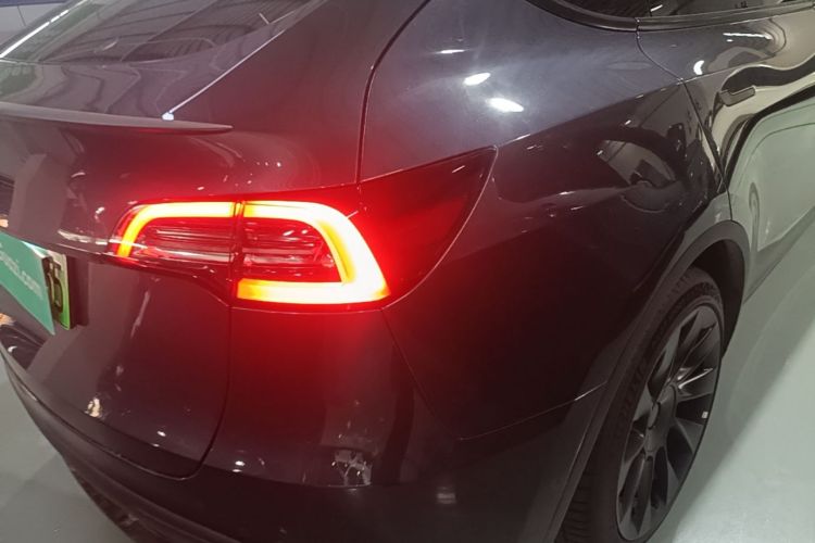 Tesla Model Y 2023 #8 Tesla Model Y 2023 immagine di auto #8