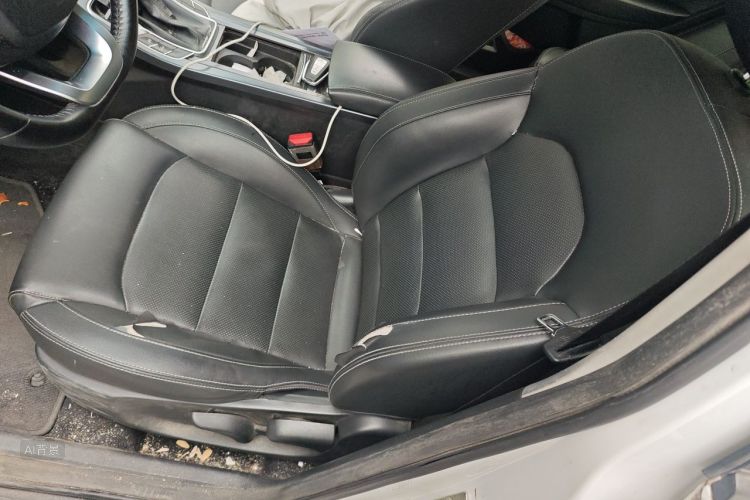 GEELY Emgrand 2019 #17 GEELY Emgrand 2019 car image #17