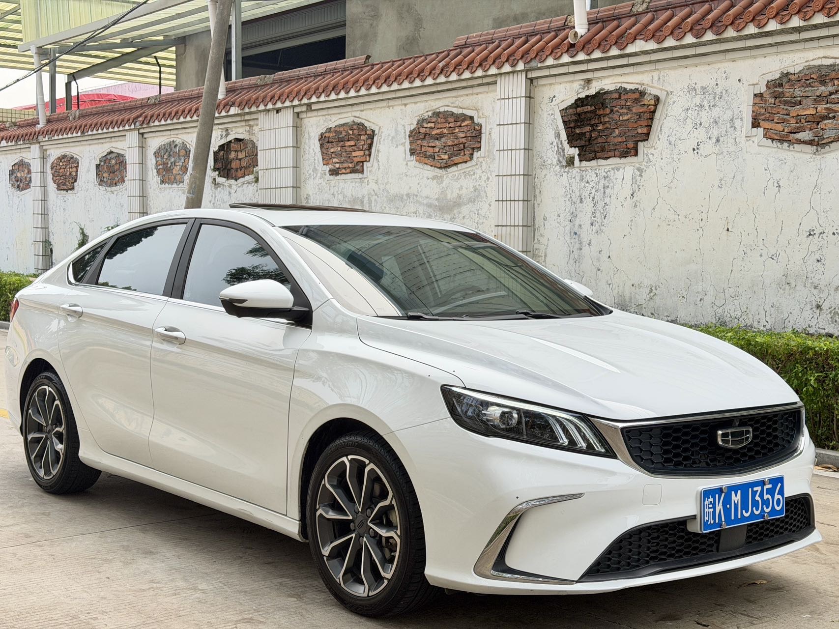 GEELY Binray 2021 car image #3