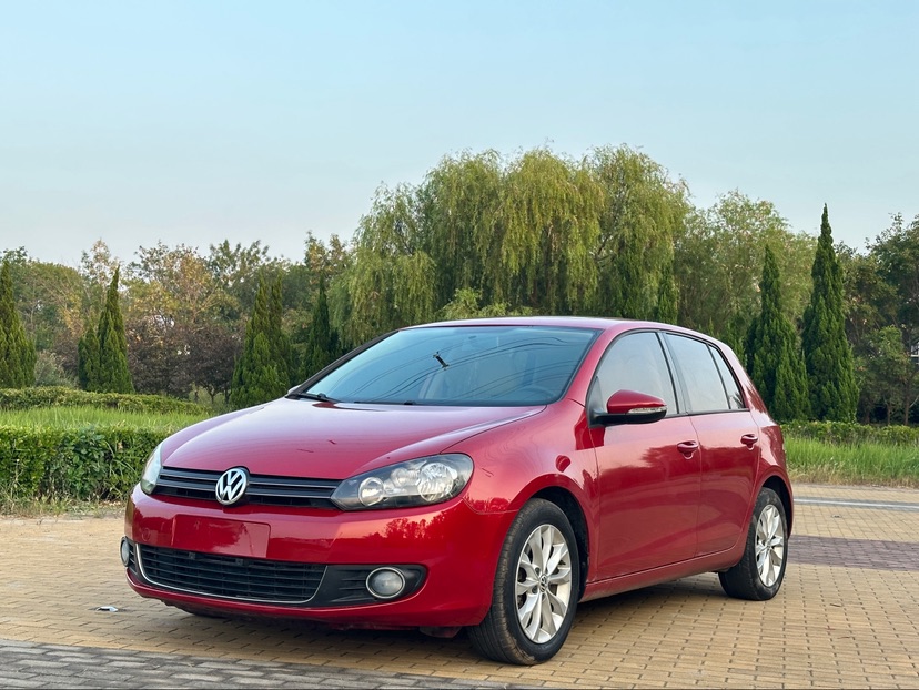 Volkswagen Golf 2011 Volkswagen Golf 2011 car image