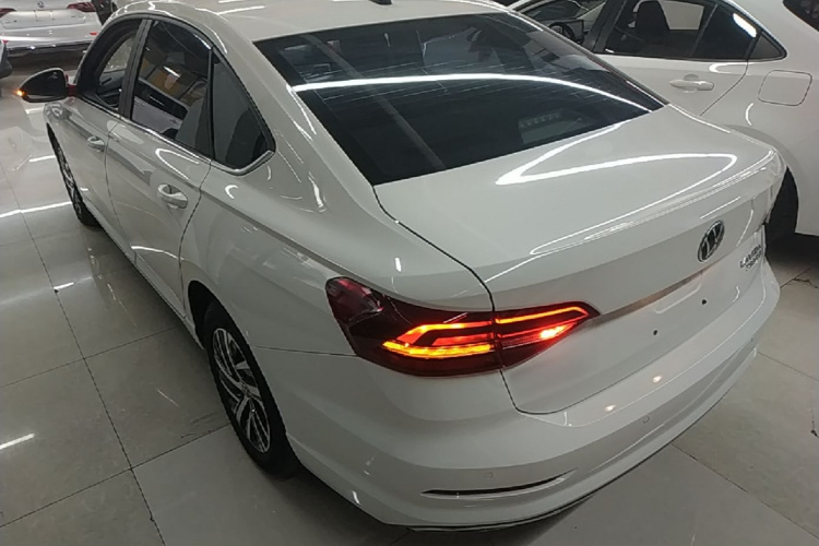 Volkswagen Lavida 2022 car image #5