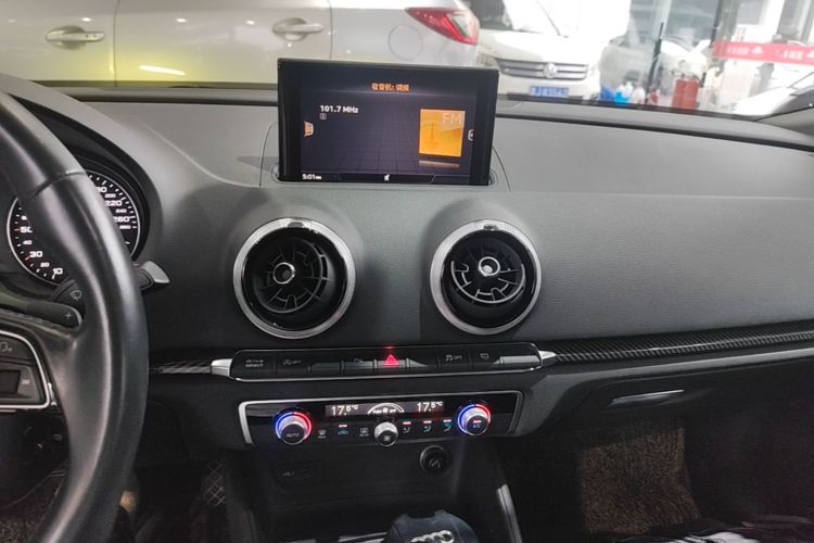 Audi A3 2019 car image #13