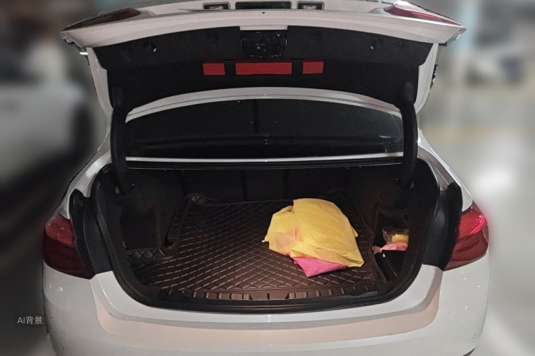 BMW 3 Series 2019 image de voiture #21