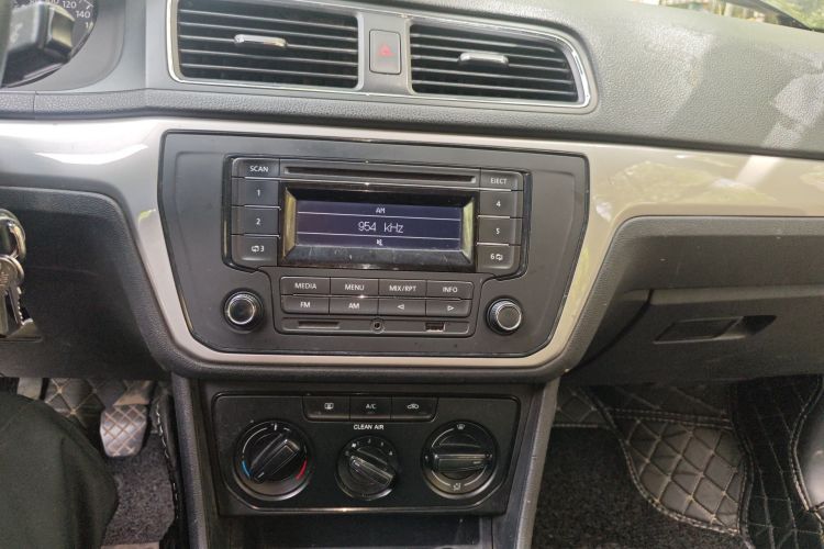 Volkswagen Lavida 2017 imagen de coche #17