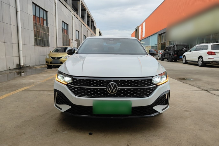 Volkswagen Lavida 2025 car image #3