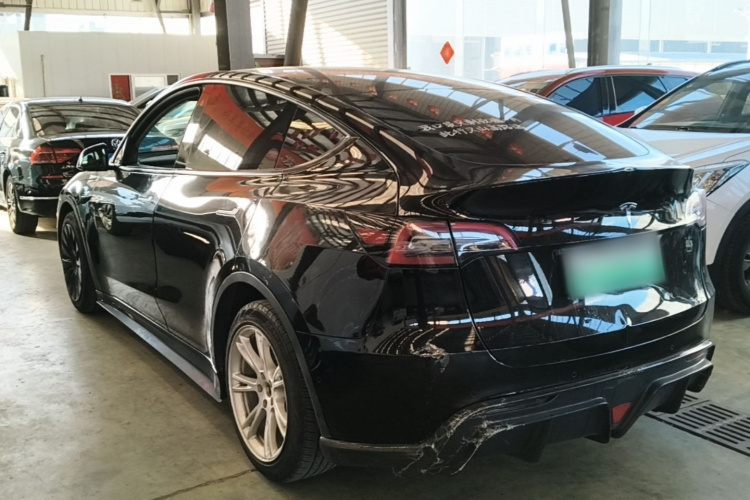 Tesla Model Y 2021 #5 Tesla Model Y 2021 car image #5