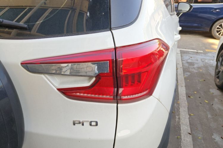 BYD Yuan Pro 2021 car image #8