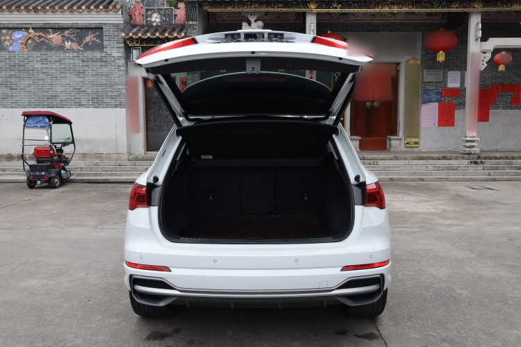 Audi Q3 2023 #26 Audi Q3 2023 car image #26