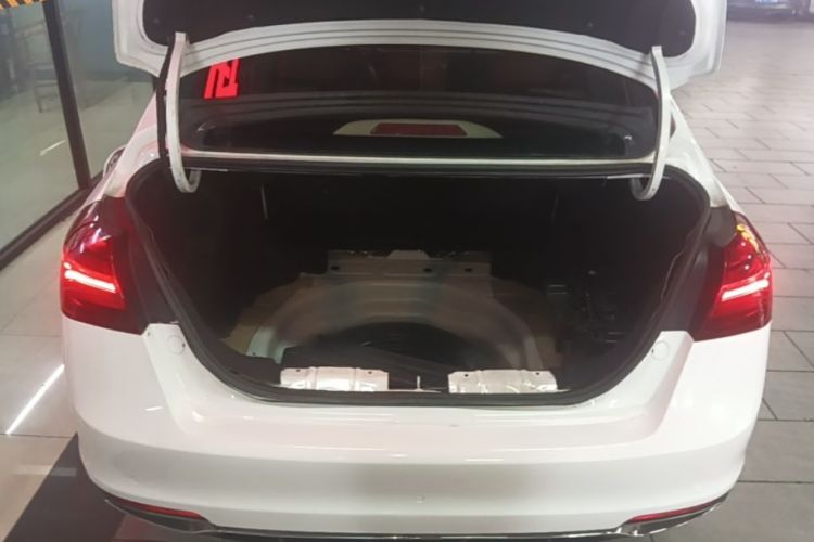 GEELY Emgrand 2018 #21 GEELY Emgrand 2018 car image #21