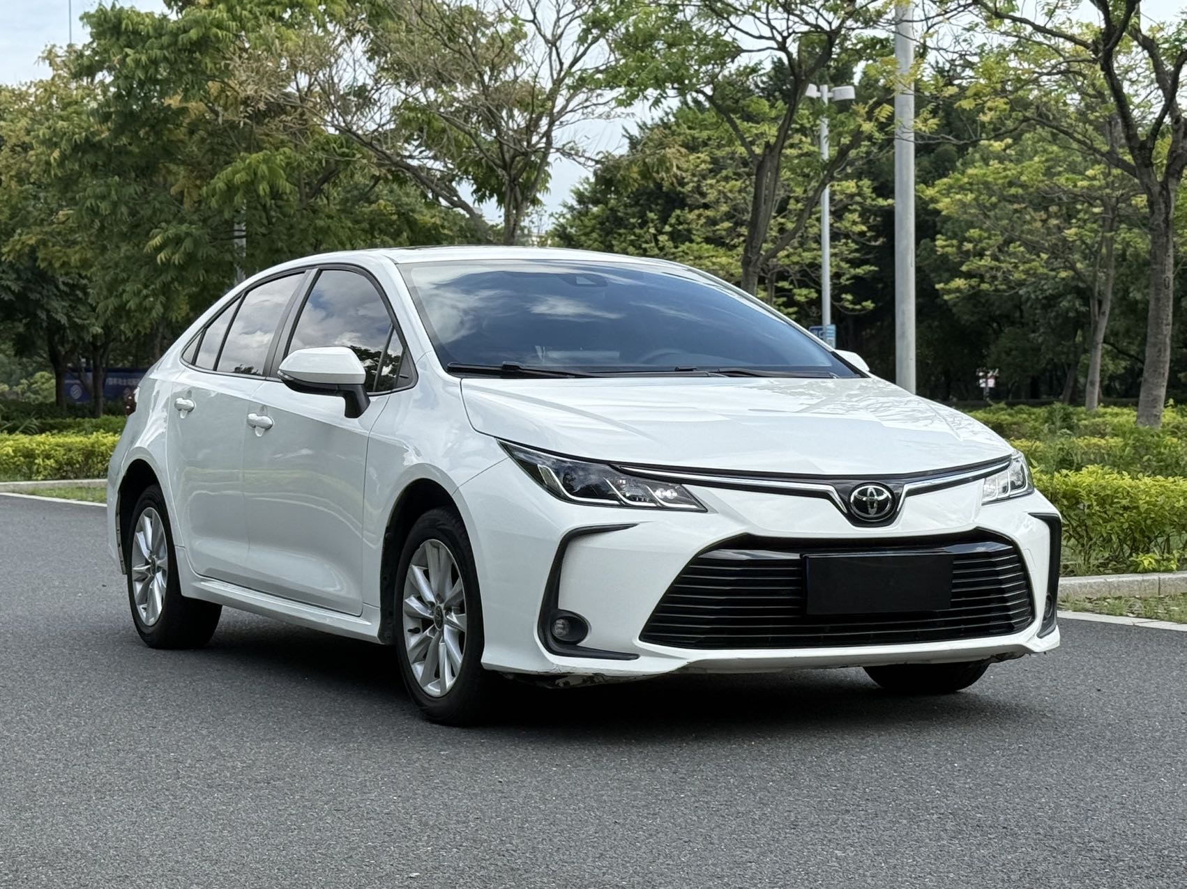 Toyota Corolla 2023 #3 Toyota Corolla 2023 صورة سيارة #3
